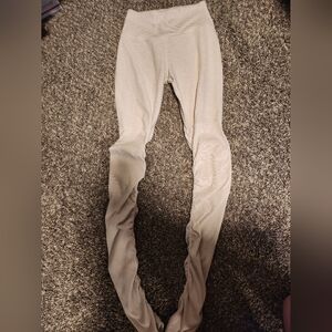 ALO Yoga Tan Leggings